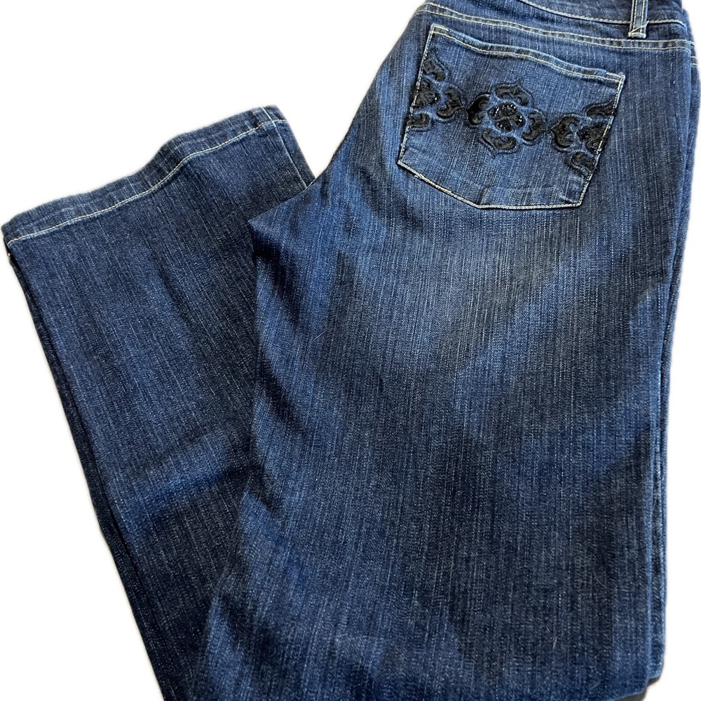 White House Black Markey Blue Jeans with Embroidered Pocket